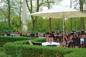 Um restaurante ou outro lugar para comer em Landgasthof Pleister Mühle