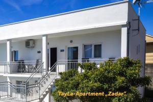 Budova, kde se apartmán nachází