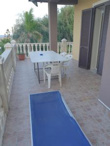 A balcony or terrace at Villa Capriccio