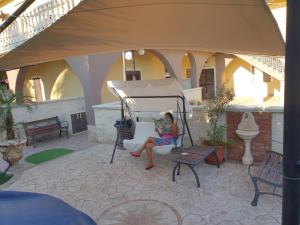 A seating area at Villa Capriccio