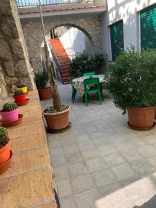 Vonkajšia záhrada v ubytovaní Hedera Capri B&B