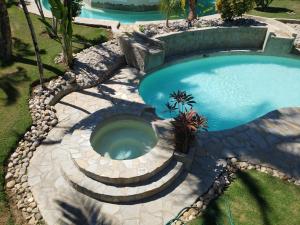 Výhled na bazén z ubytování Villas for Vacation 32-18-6 nebo okolí