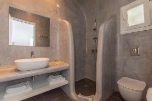 Koupelna v ubytování Mykonos Vouniotis Rooms