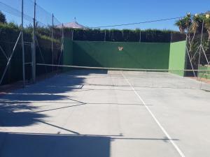 Tenis alebo squash v ubytovaní El Nogal alebo jeho okolí