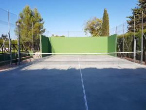 Tenis alebo squash v ubytovaní El Nogal alebo jeho okolí