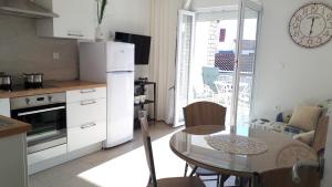 Fotografie z fotogalerie ubytování Apartments Rosi v Primoštenu + 37 fotografií