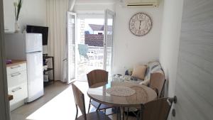 Fotografie z fotogalerie ubytování Apartments Rosi v Primoštenu