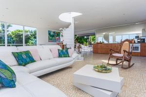 A kitchen or kitchenette at Villas ti creole