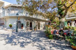 Gallery image of Perachori Boutique Studios in Anogeia