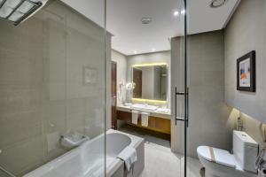 72 Hotel Sharjah的一间浴室