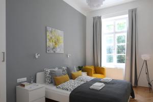 Posteľ alebo postele v izbe v ubytovaní Budapest Central Apartman 3 bdr, 2 bath+3A/C+Free Parking+Quite