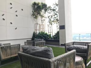 Posezení v ubytování HighPark Suites in Petaling Jaya, Kelana Jaya by Plush + 33 fotografií