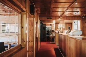Kuchyň nebo kuchyňský kout v ubytování Hotel Adler