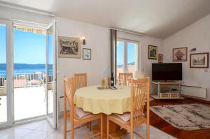 Et tv og/eller underholdning på Apartman Decor