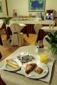 Gallery image of Hotel Cristallo Brescia in Brescia