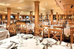 Restaurace v ubytování Jaz Crown Jubilee Nile Cruise - Every Thursday from Luxor for 07 & 04 Nights - Every MondayFrom Aswan for 03 Nights