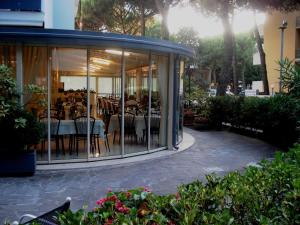 Εστιατόριο ή άλλο μέρος για φαγητό στο Hotel Roxy