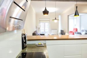 Kuchyňa alebo kuchynka v ubytovaní Miramon Apartment by BasqueHomes