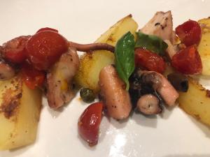 Cibo presso l'hotel o nelle vicinanze