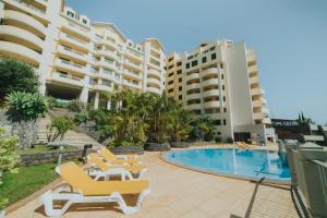 Πισίνα στο ή κοντά στο Cliff by Madeira Best Apartments