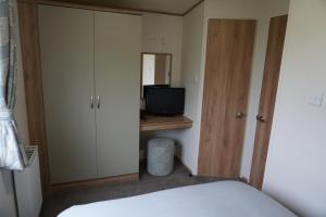 Gallery image of MPoint36 at Tattershall Lakes Hot Tub Lake Views 3 Bedrooms in Tattershall
