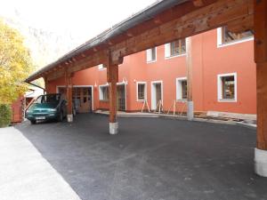 Budova, v ktorej sa apartmán nachádza