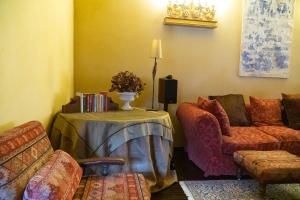 Zona d'estar a Bohemian Suite spacious and central Loft