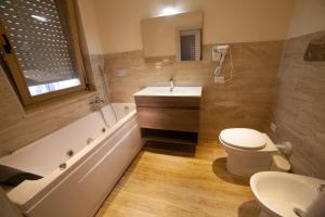 Koupelna v ubytování B&B Miramare Suite