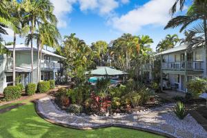 Afbeelding uit fotogalerij van Coral Beach Noosa Resort in Noosaville