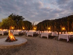 Restorāns vai citas vietas, kur ieturēt maltīti, naktsmītnē Ivory Tree Game Lodge