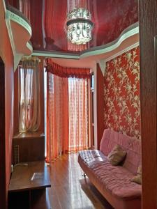 Kristall Hotel的休息区