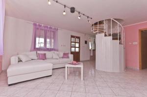 Posezení v ubytování House Nikolina 526