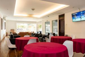 Gallery image of RedDoorz Plus Syariah near Java Supermall Semarang 2 in Semarang