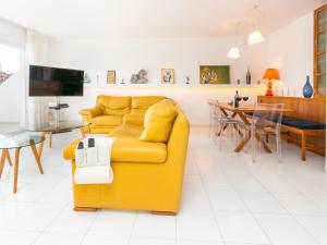 Posedenie v ubytovaní Apartment Port Rhodes by Interhome