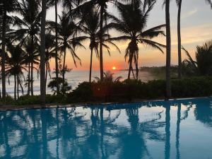 Swimming pool sa o malapit sa Turtle Bay Boutique Hotel