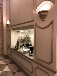 A kitchen or kitchenette at GALATAHAN Hotel Istanbul Karakoy