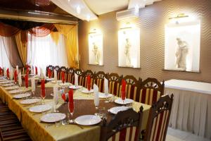 Restaurace v ubytování Rayske Yabloko