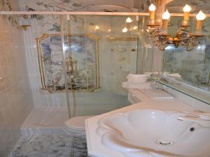 Koupelna v ubytování Haus Schaper + 24 fotografií