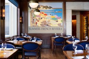 Restaurace v ubytování Monterey Plaza Hotel & Spa