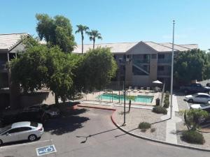 Bazén v ubytování InTown Suites Extended Stay Phoenix AZ - Gilbert nebo v jeho okolí