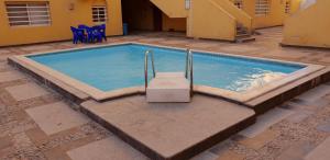 A piscina localizada em Al Dora Resedince ou nos arredores