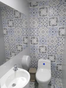Vonios kambarys apgyvendinimo įstaigoje La Mansion Hostel