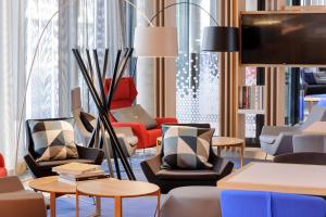Posezení v ubytování Holiday Inn Express - Berlin - Alexanderplatz by IHG