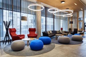 Posezení v ubytování Holiday Inn Express - Berlin - Alexanderplatz by IHG