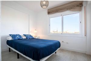 Postel nebo postele na pokoji v ubytování Calafell playa lateral mar