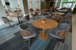 Restoran või mõni muu söögikoht majutusasutuses Holiday Inn Express Asuncion Aviadores by IHG