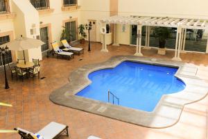 Bazén v ubytování Holiday Inn Leon by IHG nebo v jeho okolí