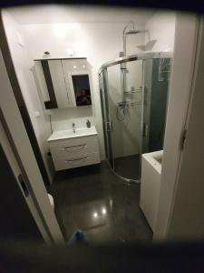 Kúpeľňa v ubytovaní Apartamenty Bliżej Morza Kasprowicza