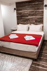 Säng eller sängar i ett rum på Elatos Luxury Villas Erato