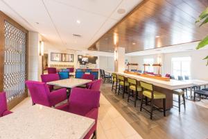 Foto de la galería de Holiday Inn Express Charleston US Highway 17 & I-526, an IHG Hotel en Charleston